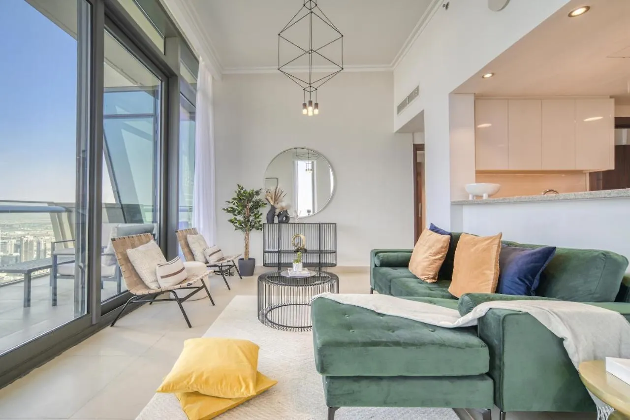 Burj Vista, Downtown Dubai - Burj Khalifa View - Mint Stay Apartment