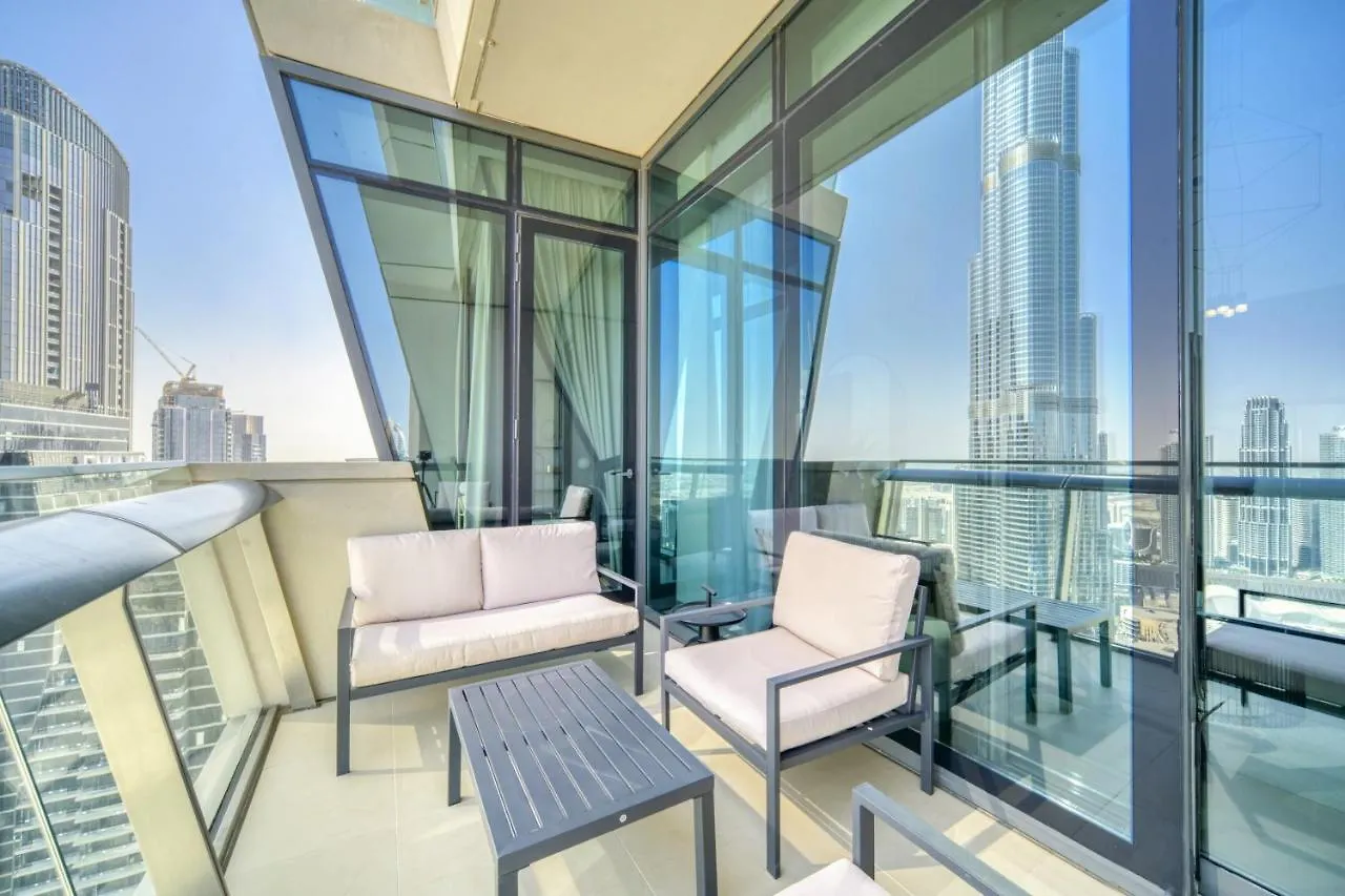 Burj Vista, Downtown Dubai - Burj Khalifa View - Mint Stay Apartment