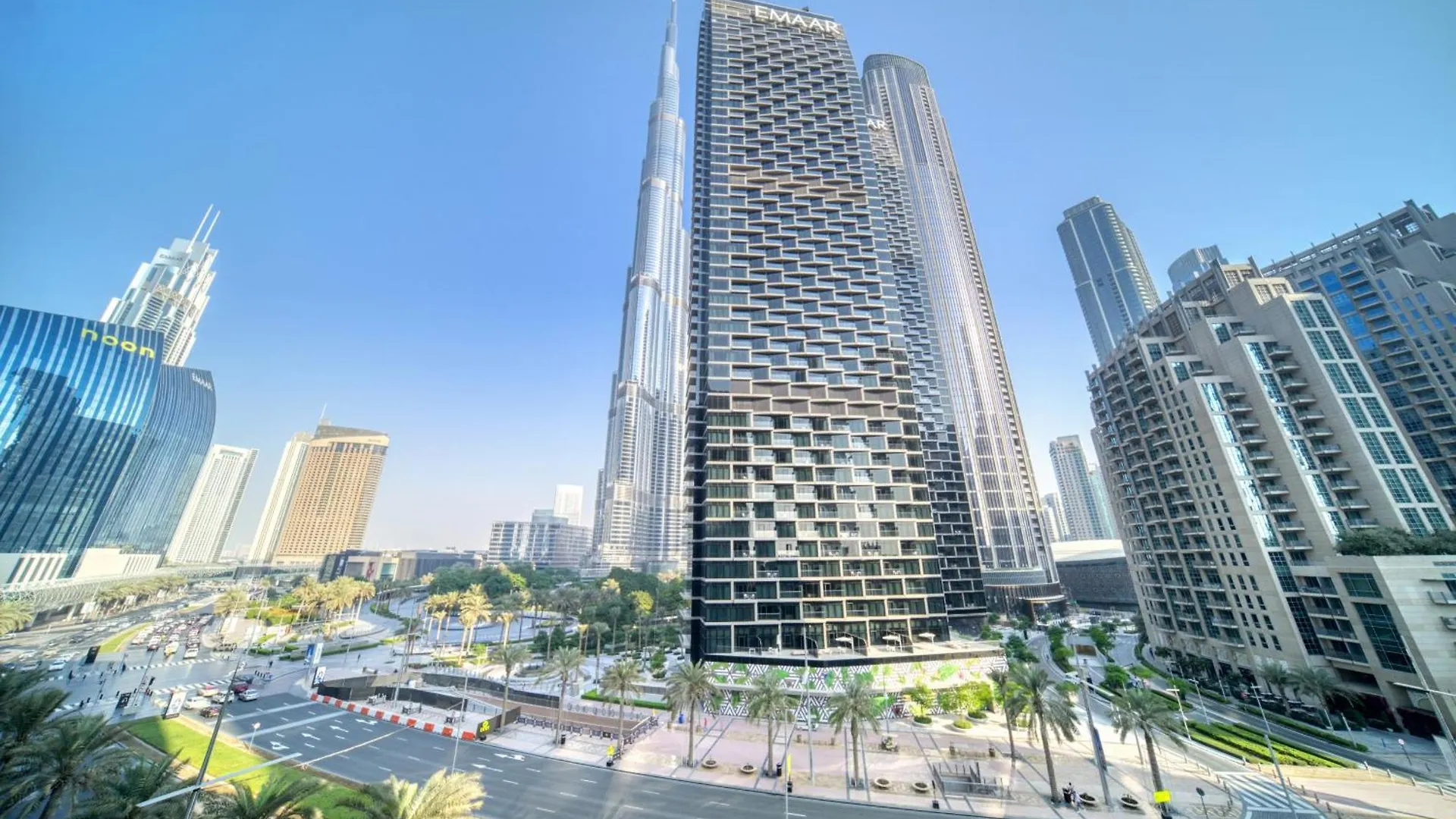 Apartment Burj Vista, Downtown Dubai - Burj Khalifa View - Mint Stay