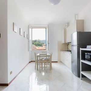 https://carolas-place.it-lombardy.com