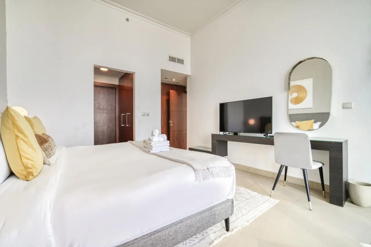 Apartment Burj Vista, Downtown Dubai - Burj Khalifa View - Mint Stay